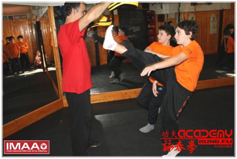 Kung Fu Bambini Academy Italia di Sifu Salvatore Mezzone Wing Tjun Ving Tsun Chun cinene artimarziali tradizionali e sport da combattimento Caserta accademia nazionale (8)